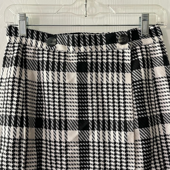 Tracy Evans Black and White Checkered A-Line Skirt - Picture 2 of 6